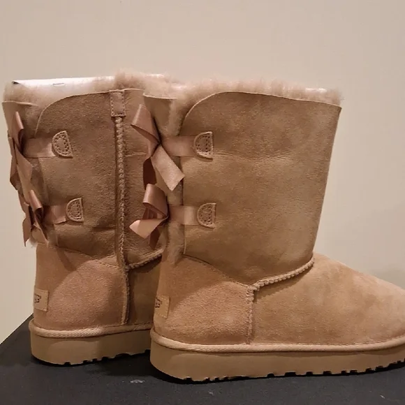UGG Women's Bailey Bow II with Fawn Boots - Tan - Picture 7 of 9